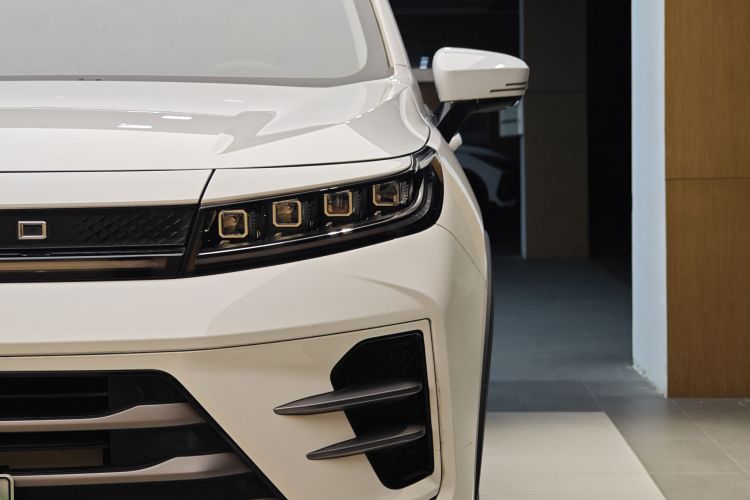 Exceed Chasing Wind C-DM 2022 car image #36