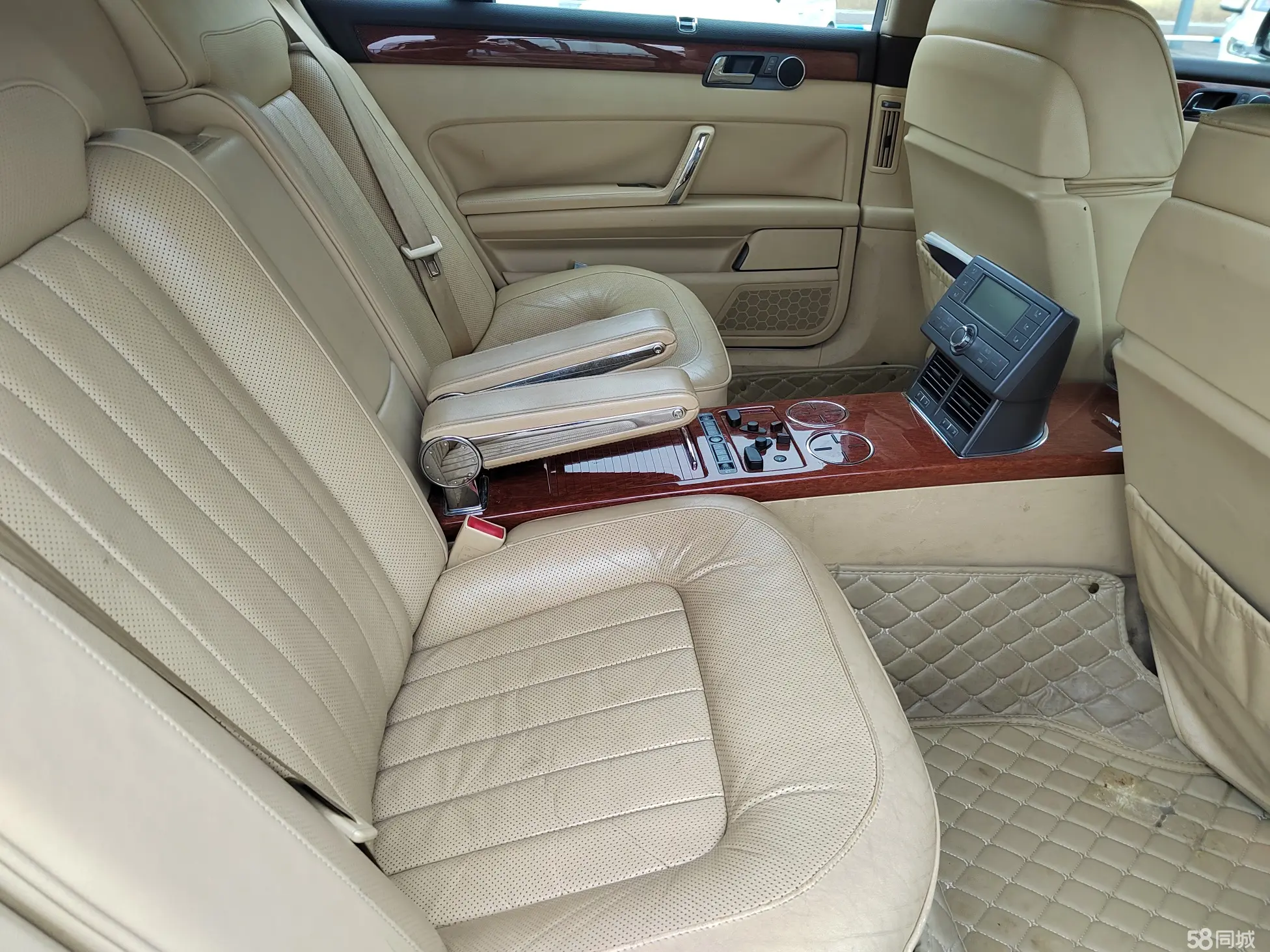 Volkswagen Pheaton 2008 immagine di auto #36