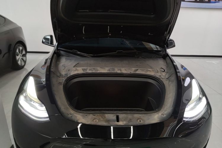 Tesla Model Y 2023 #20 Tesla Model Y 2023 car image #20