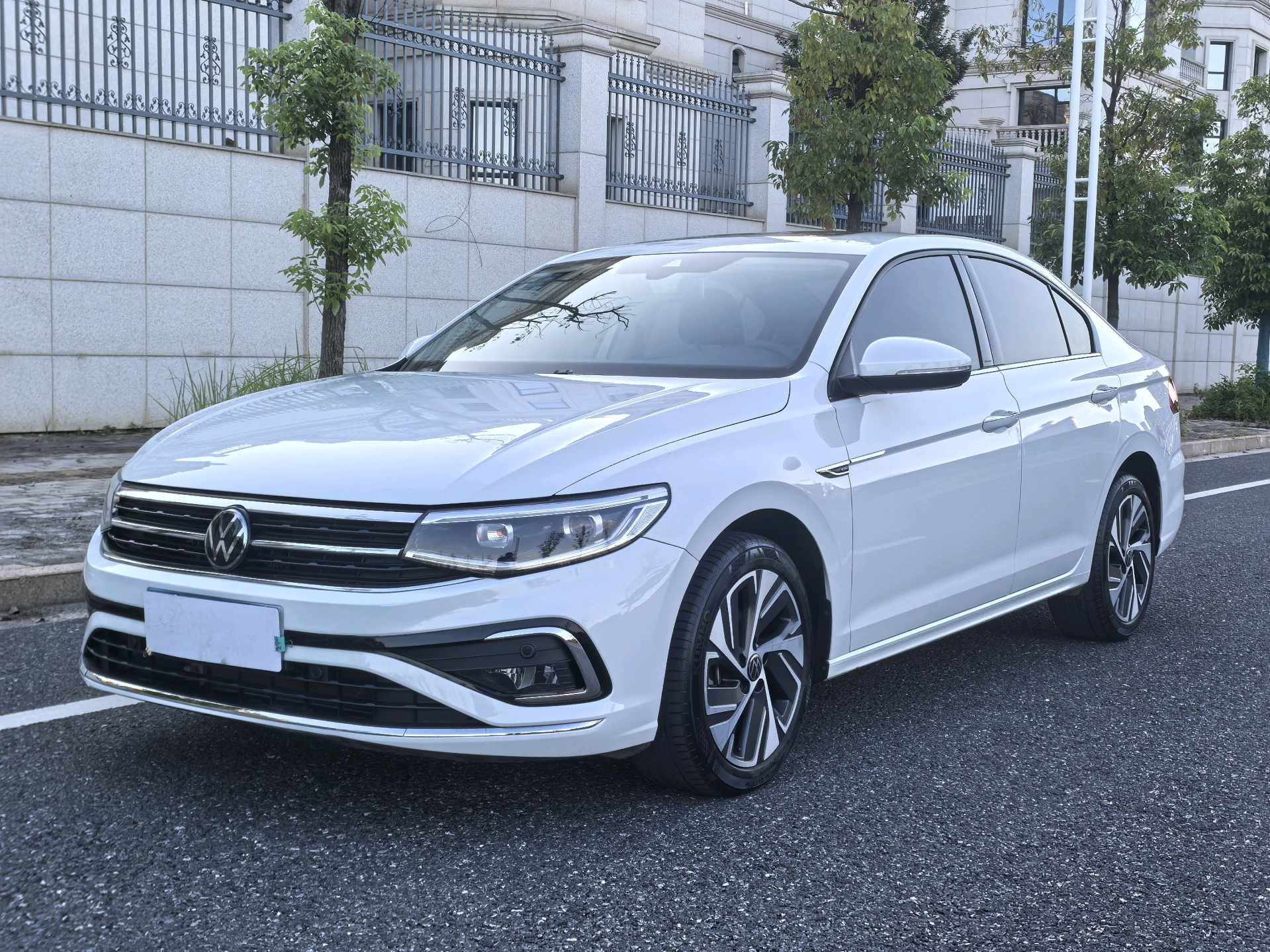 2024 2024 car image