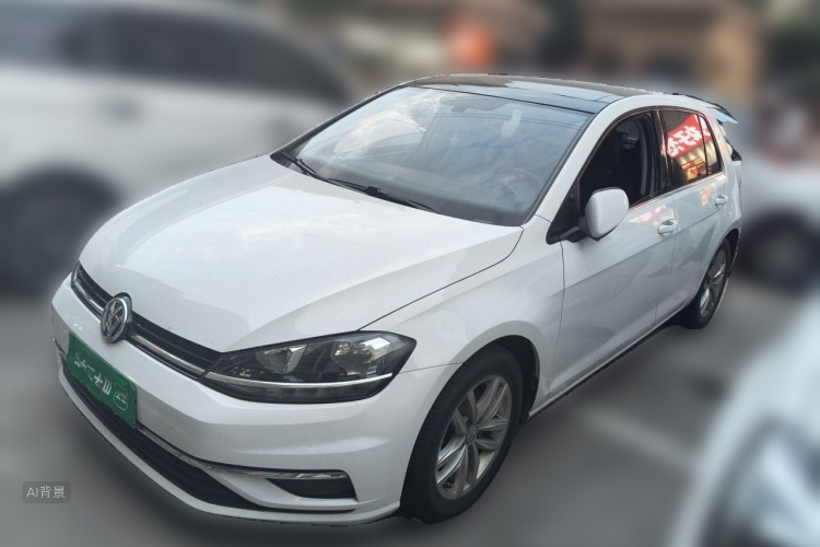Volkswagen Golf 2019 car image #2