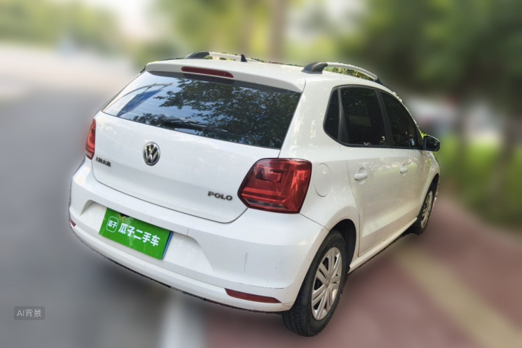 Volkswagen Polo 2015 car image #7