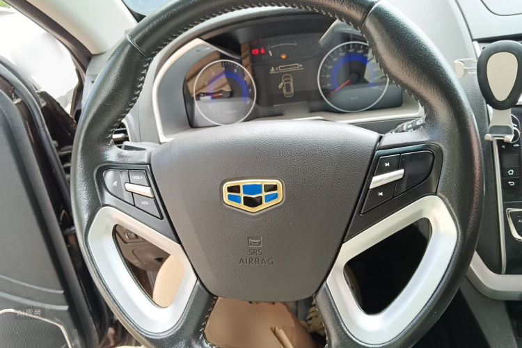 GEELY Emgrand 2016 car image #12