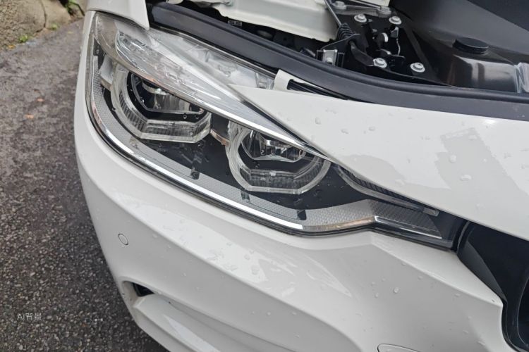 BMW 3 Series 2019 #8 BMW 3 Series 2019 car image #8