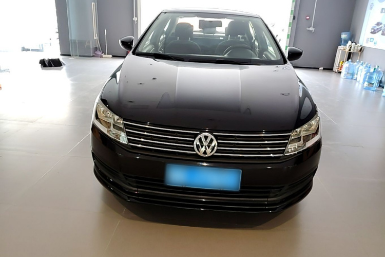 Volkswagen Lavida 2018 car image #3