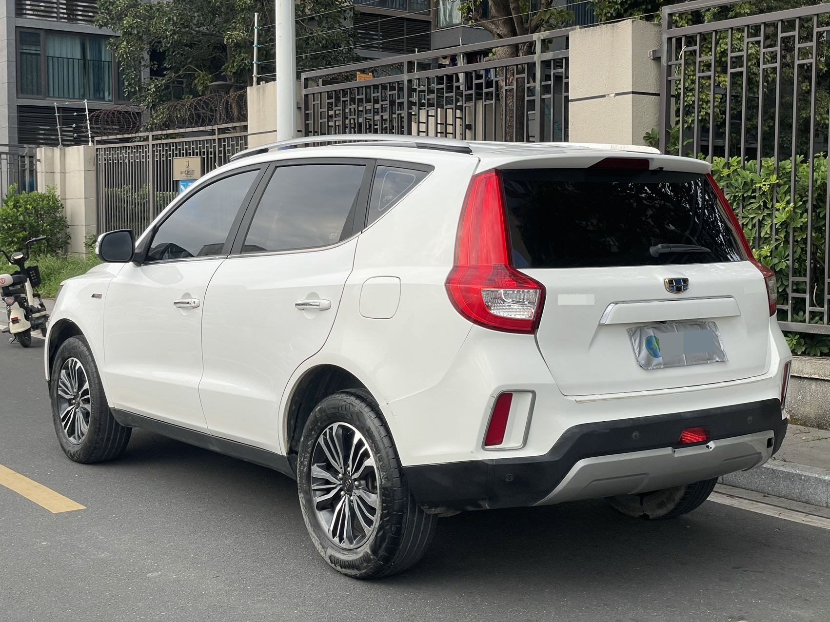 GEELY Vision X6 2017 car image #7
