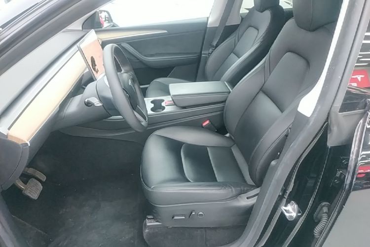 Tesla Model Y 2023 #15 Tesla Model Y 2023 car image #15