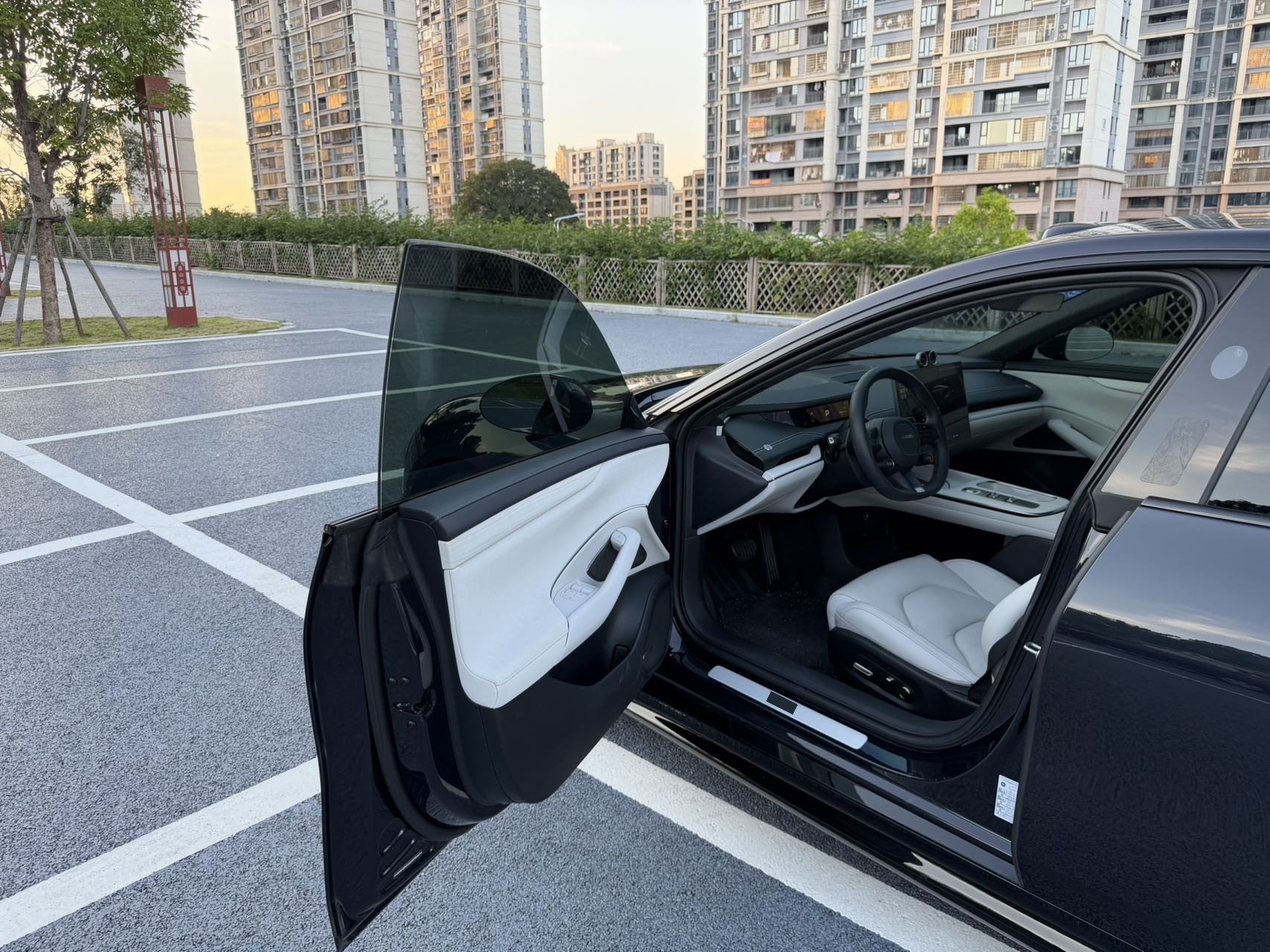 MI SU7 2025 #4 MI SU7 2025 car image #4