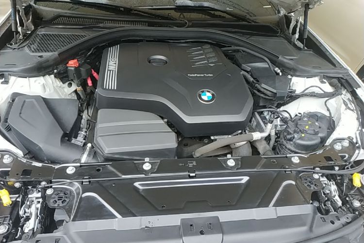 BMW 3 Series 2022 #20 BMW 3 Series 2022 car image #20