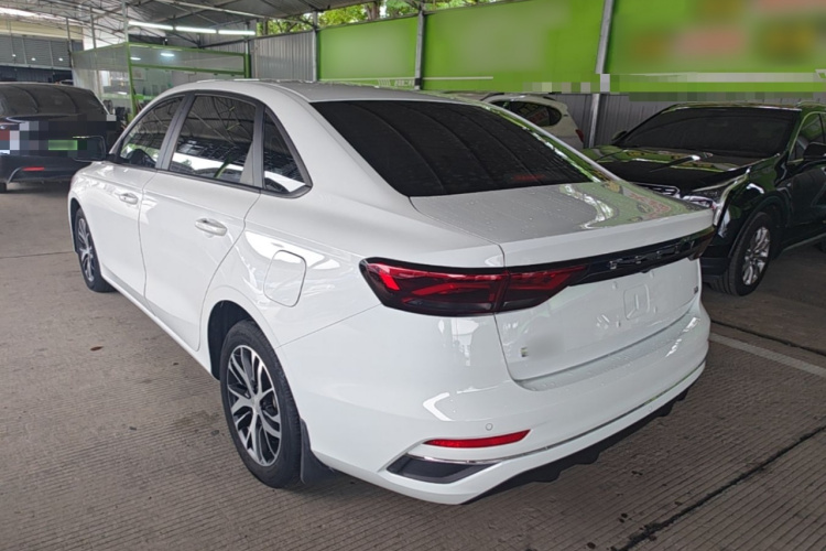 GEELY Emgrand 2022 #5 GEELY Emgrand 2022 car image #5