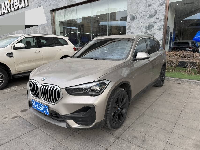 BMW X1 2021 car image 