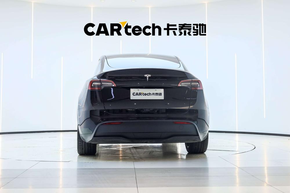 Tesla Model Y 2023 #6 Tesla Model Y 2023 car image #6