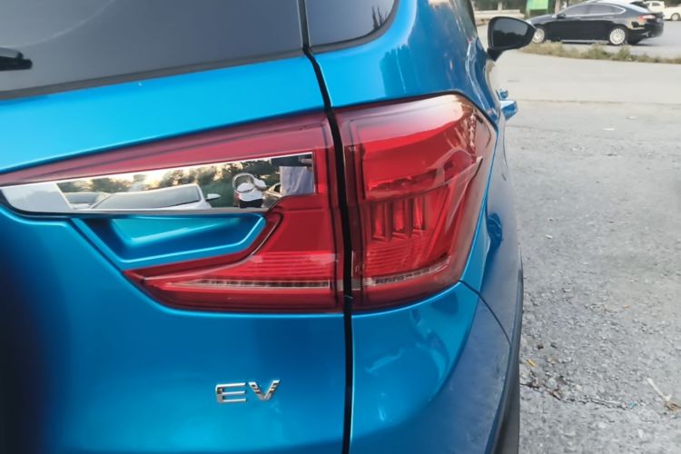 BYD Yuan New Energy 2019 #8 BYD Yuan New Energy 2019 car image #8
