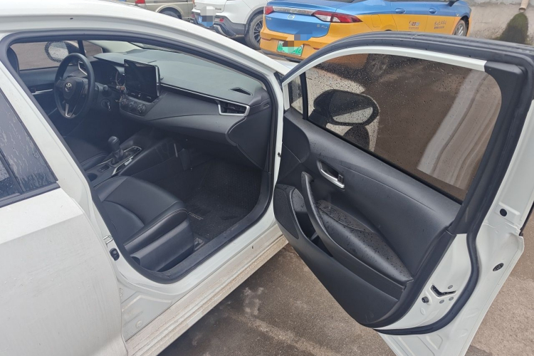 Toyota Corolla 2019 #24 Toyota Corolla 2019 car image #24