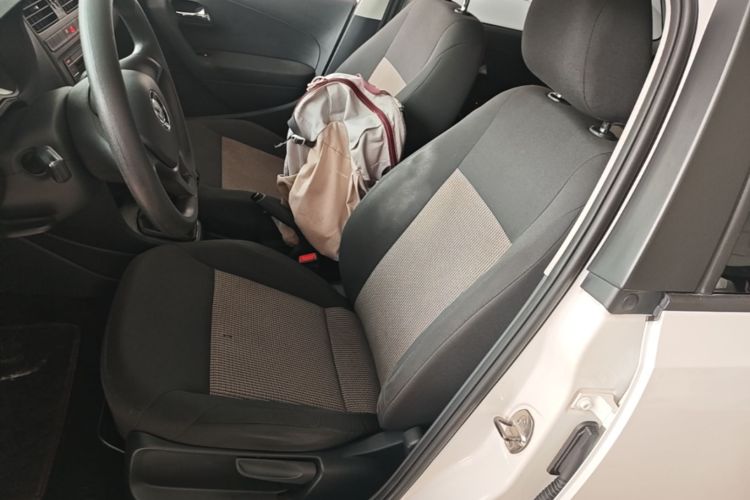 Volkswagen Polo 2017 #15 Volkswagen Polo 2017 car image #15