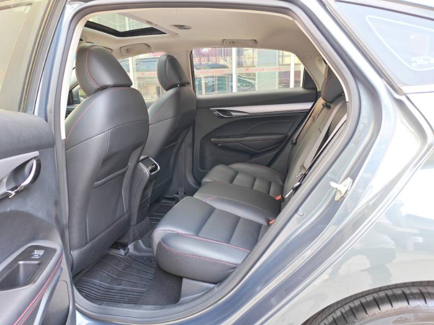 GEELY Binray 2019 image de voiture #9