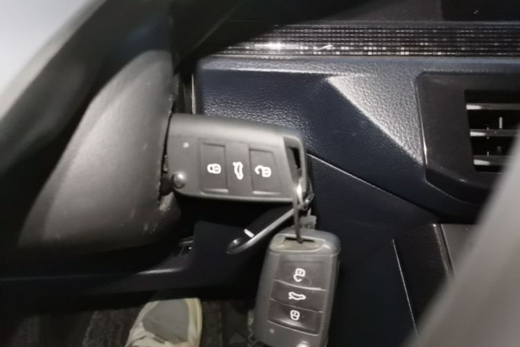 Volkswagen Lavida 2025 car image #9
