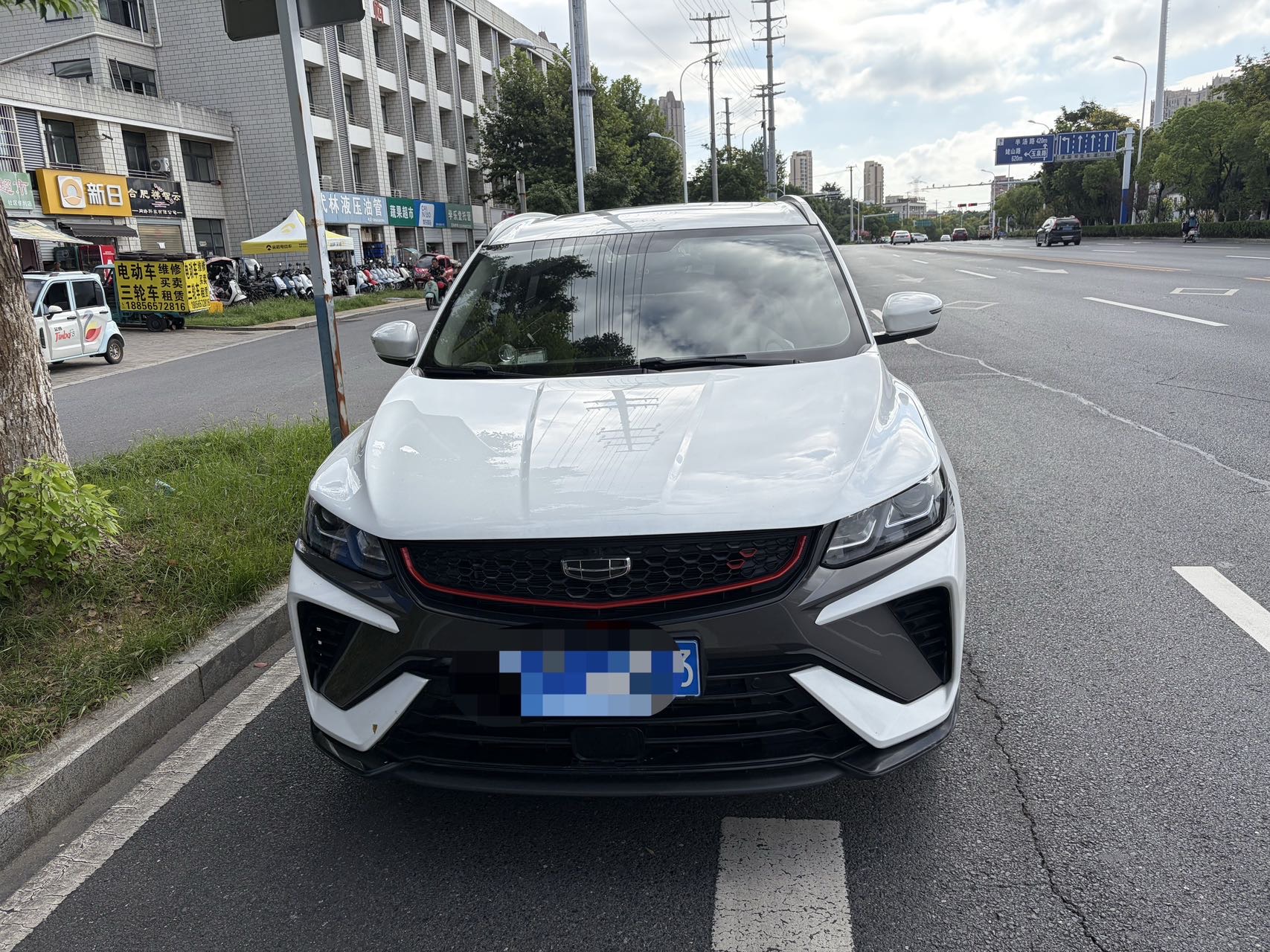 GEELY Coolray 2021 car image #2