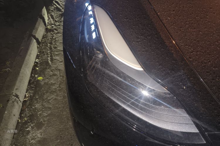 Tesla Model Y 2023 car image #8