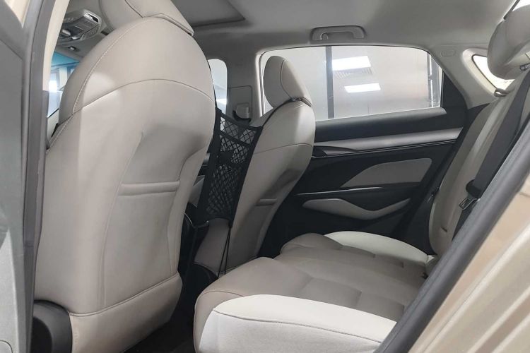 GEELY Binray 2019 immagine di auto #16