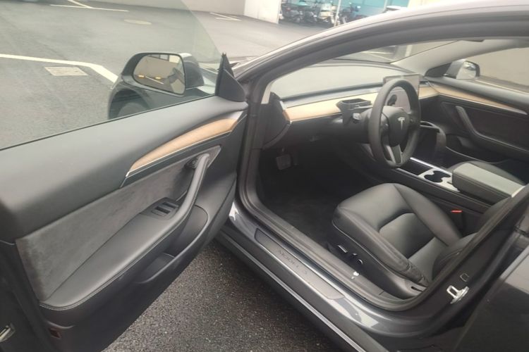 Tesla Model 3 2021 #16 Tesla Model 3 2021 car image #16