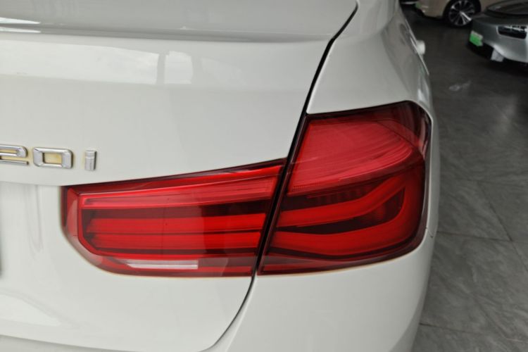 BMW 3 Series 2016 car image #8