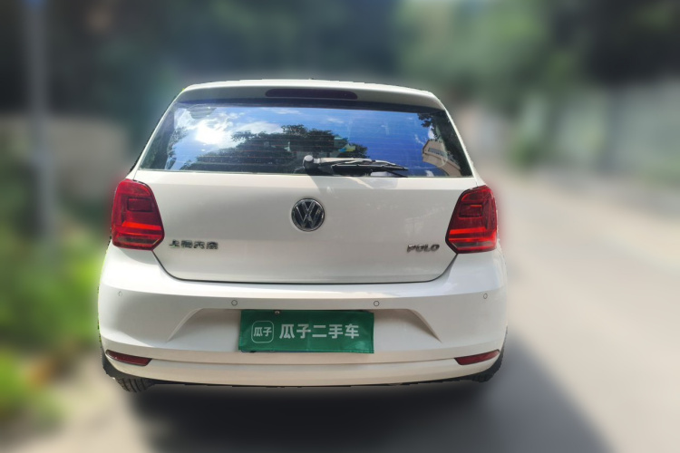 Volkswagen Polo 2014 car image #4