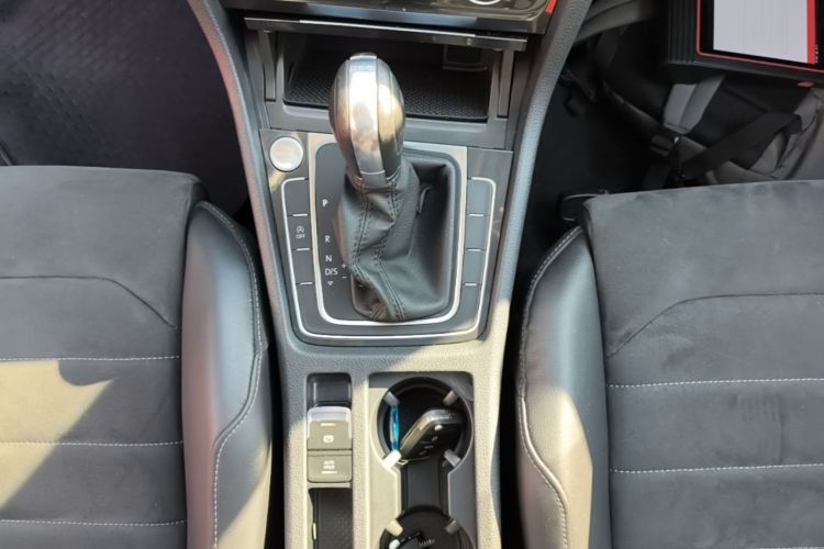 Volkswagen Golf 2018 #18 Volkswagen Golf 2018 car image #18