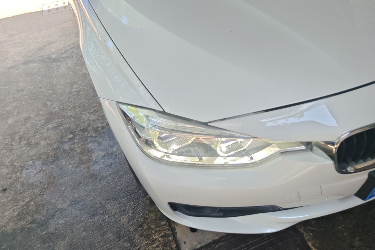 BMW 3 Series 2017 #8 BMW 3 Series 2017 car image #8