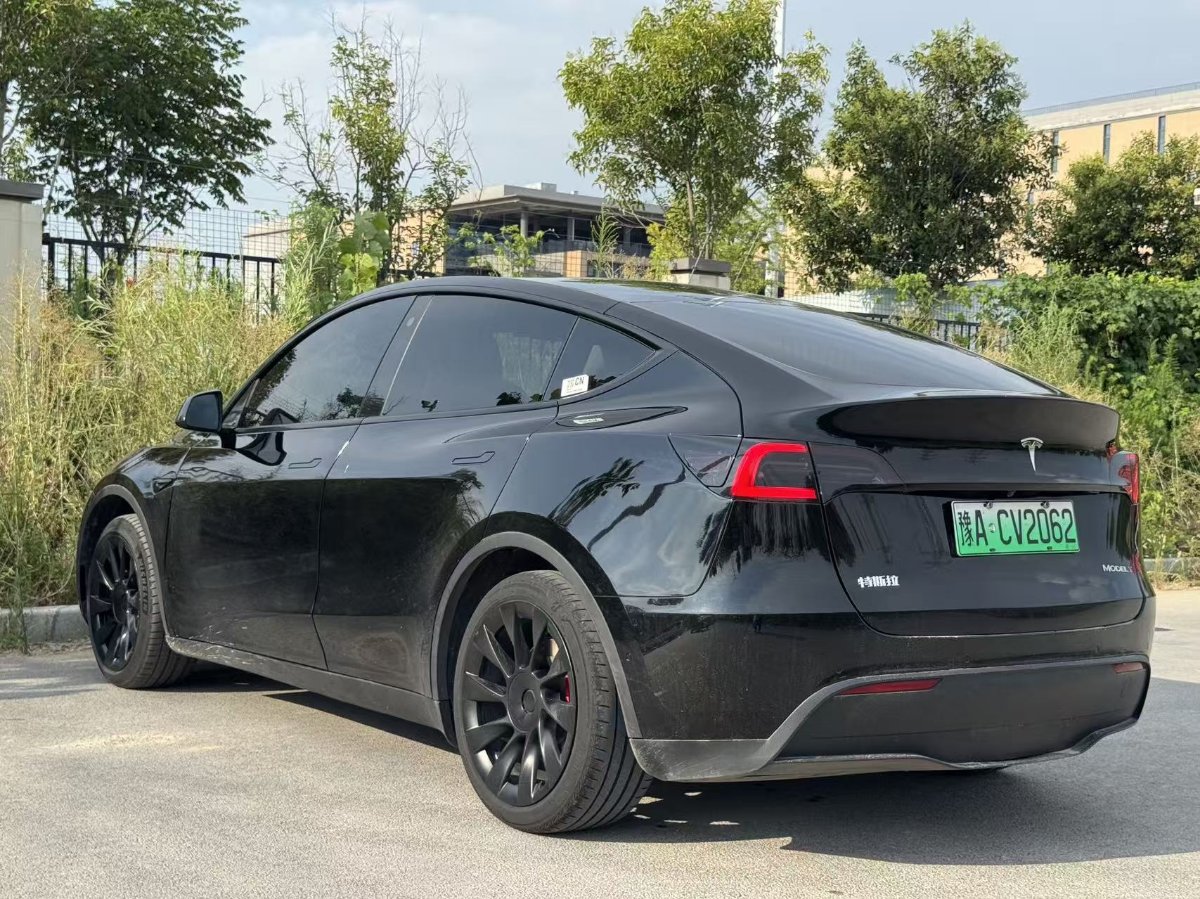 Tesla Model Y 2021 #5 Tesla Model Y 2021 car image #5