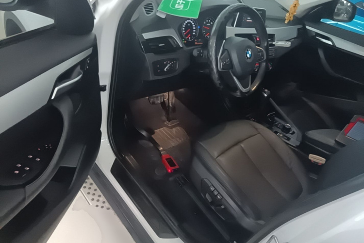 BMW X1 2018 car image #16