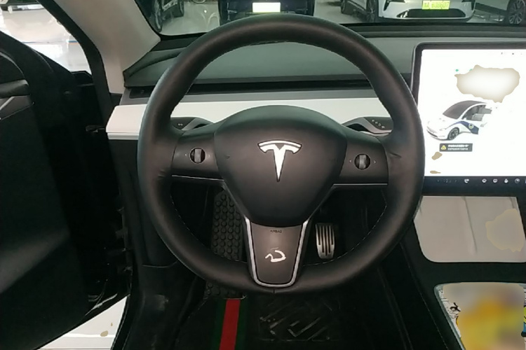 Tesla Model Y 2021 #11 Tesla Model Y 2021 car image #11