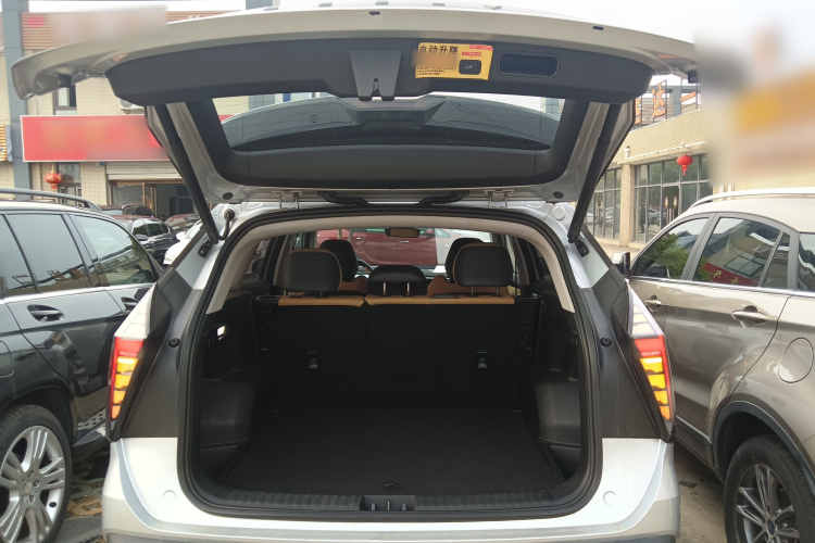 GEELY Boyue L 2024 immagine di auto #19