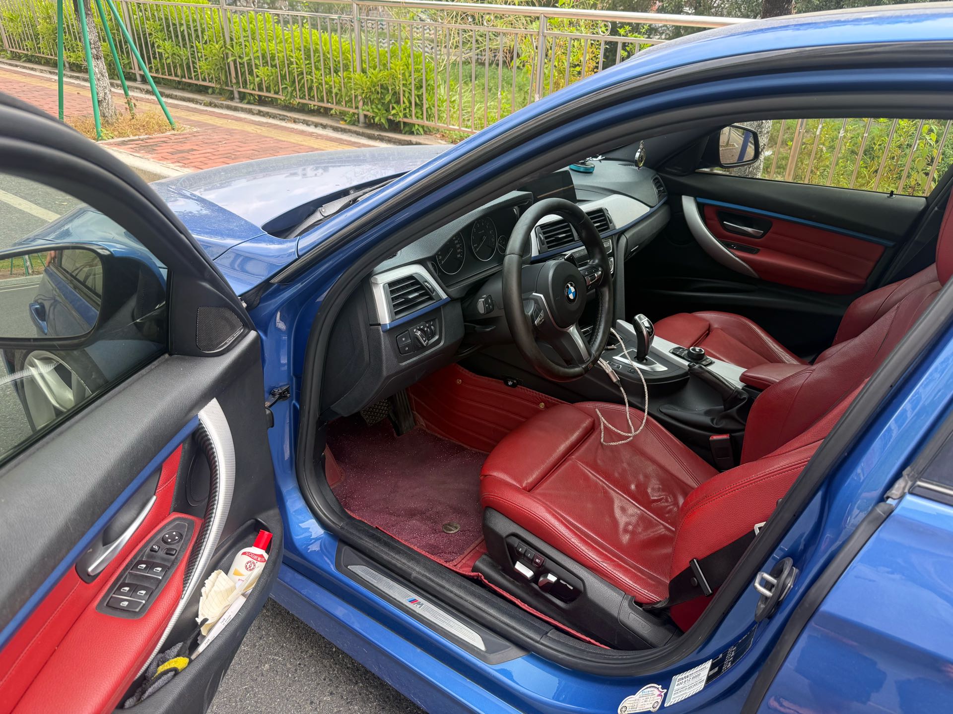 BMW 3 Series 2019 immagine di auto #3