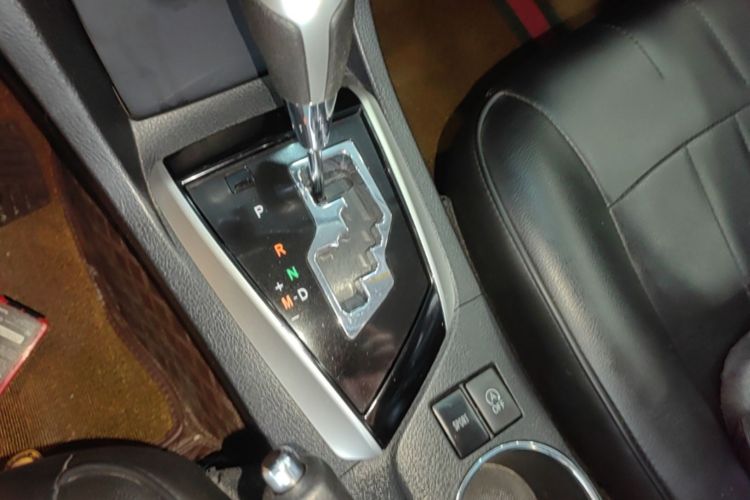Toyota Corolla 2019 #14 Toyota Corolla 2019 car image #14