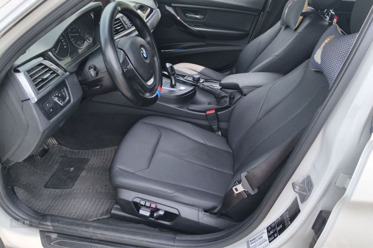BMW 3 Series 2017 #17 BMW 3 Series 2017 car image #17