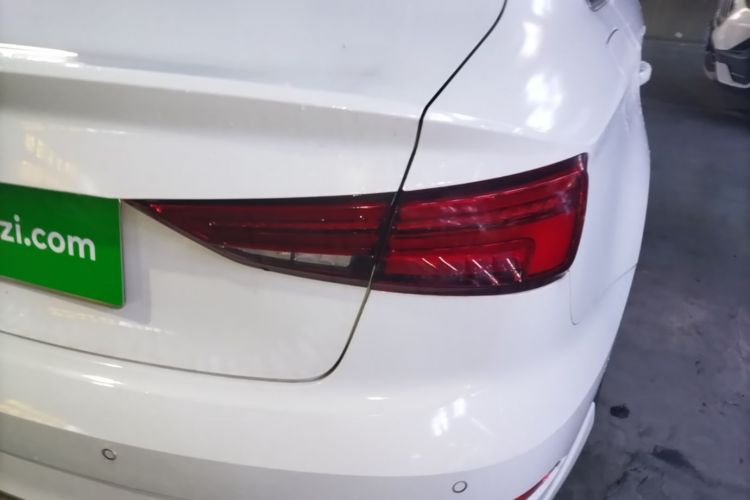 Audi A3 2019 car image #8