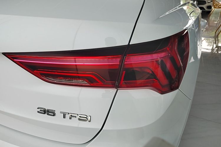 Audi Q3 2021 #8 Audi Q3 2021 car image #8