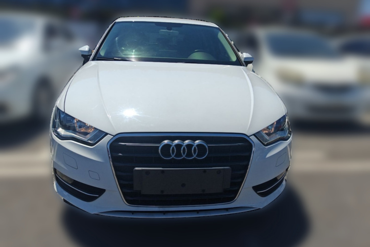 Audi A3 2016 car image #3