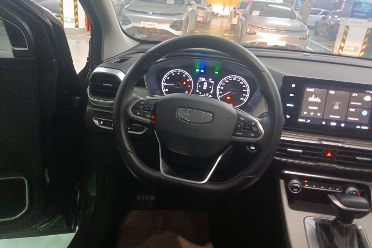 GEELY Coolray 2024 #11 GEELY Coolray 2024 car image #11