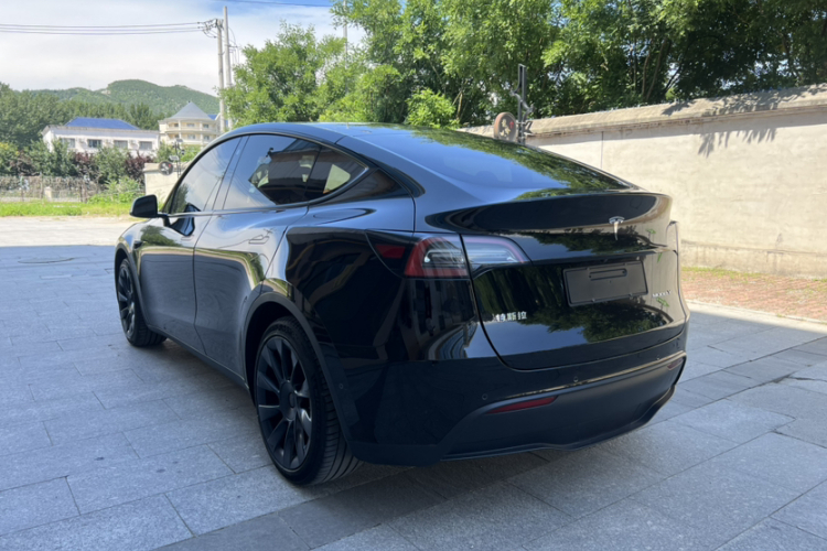 Tesla Model Y 2022 #4 Tesla Model Y 2022 immagine di auto #4