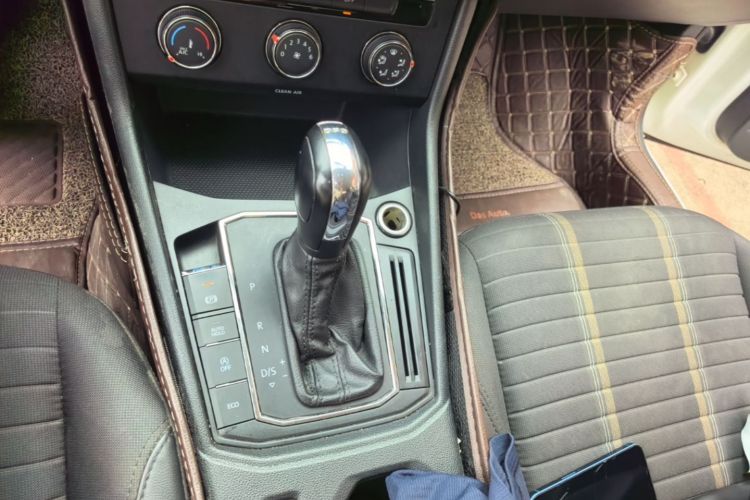 Volkswagen Lavida 2020 car image #14
