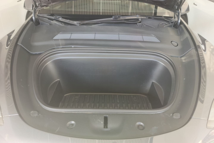 Tesla Model Y 2024 #20 Tesla Model Y 2024 immagine di auto #20
