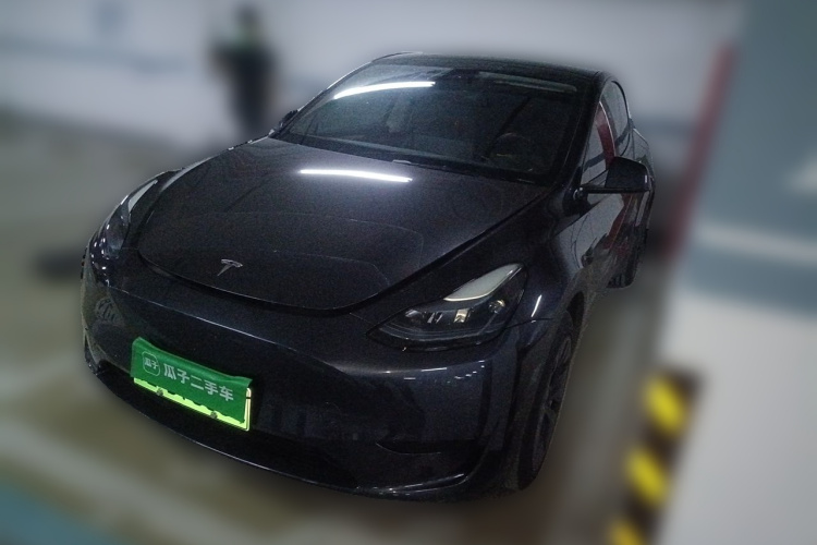 Tesla Model Y 2024 #2 Tesla Model Y 2024 car image #2