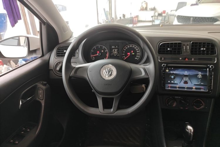 Volkswagen Polo 2019 #11 Volkswagen Polo 2019 car image #11