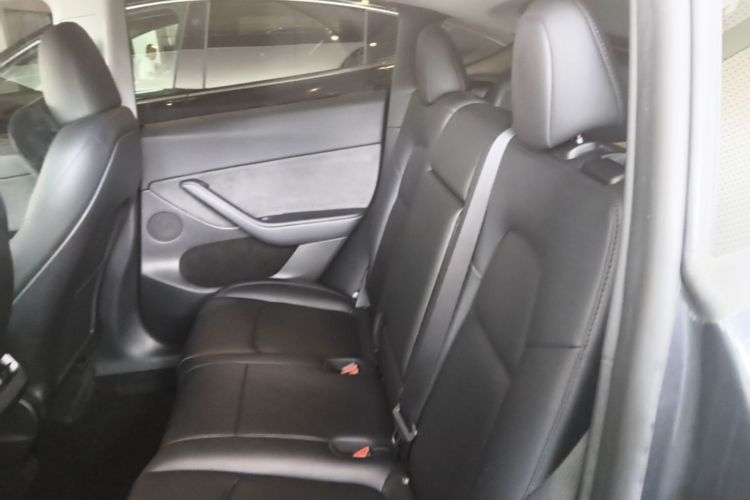 Tesla Model Y 2024 #17 Tesla Model Y 2024 car image #17