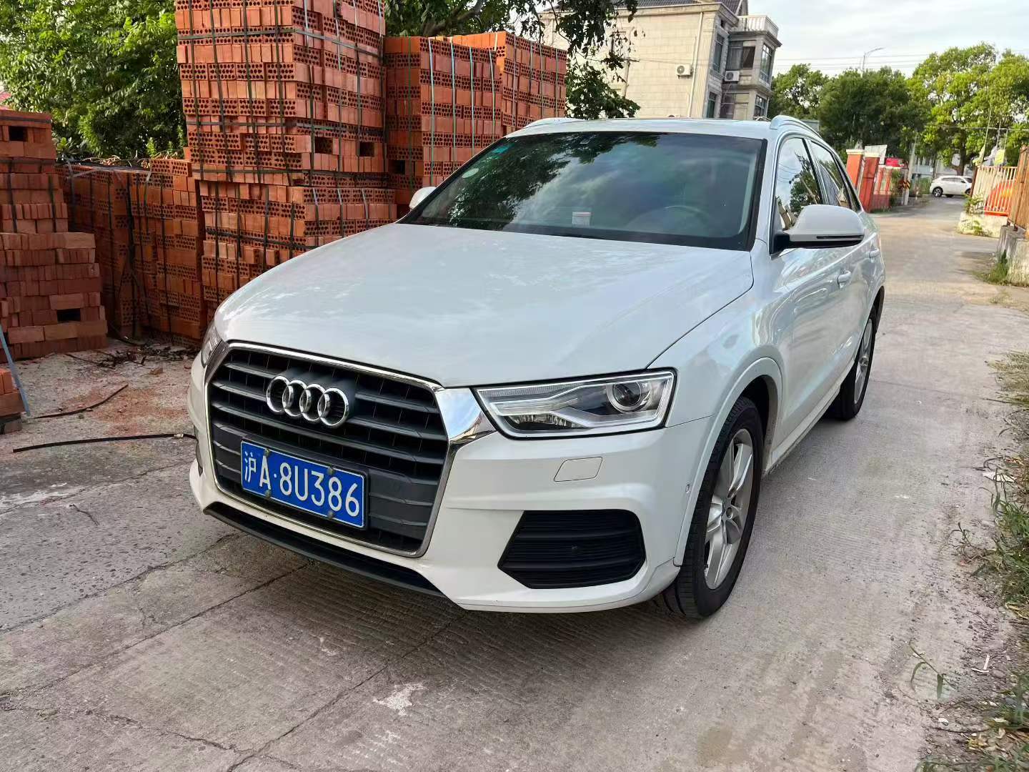 2016 2016 car image