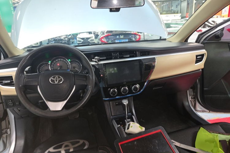 Toyota Corolla 2018 #10 Toyota Corolla 2018 car image #10