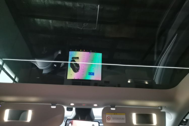 Tesla Model Y 2024 car image #18