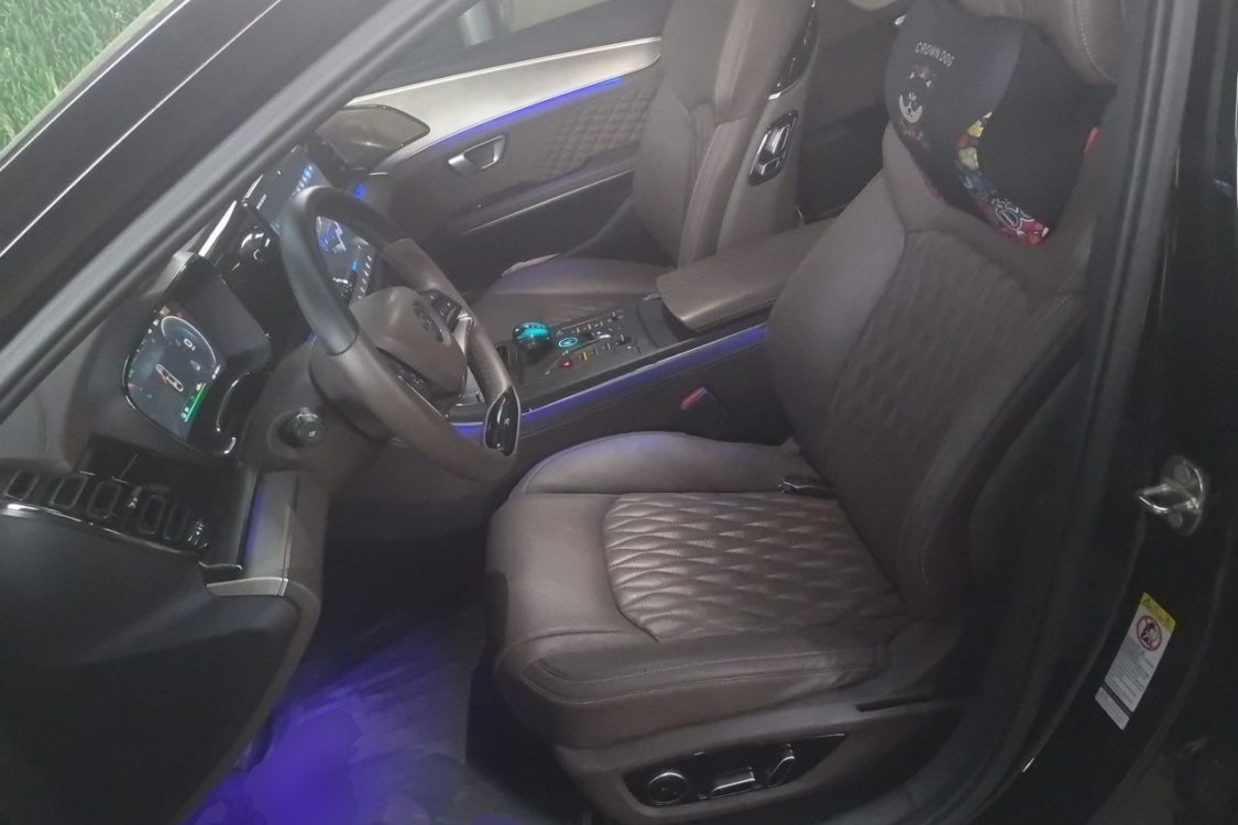 BYD Han 2023 immagine di auto #18